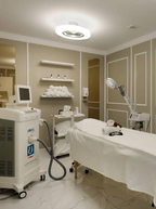 Wellnessmassage &amp; Mikrodermabrasion oder Korean Lashlift