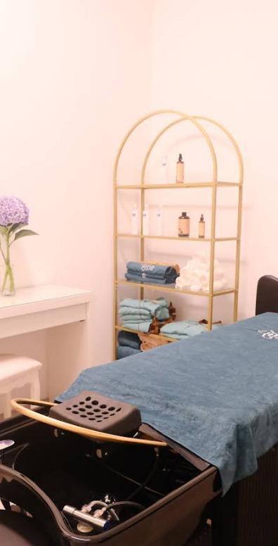 Luxury Head Spa &amp; Gesichtsbehandlung