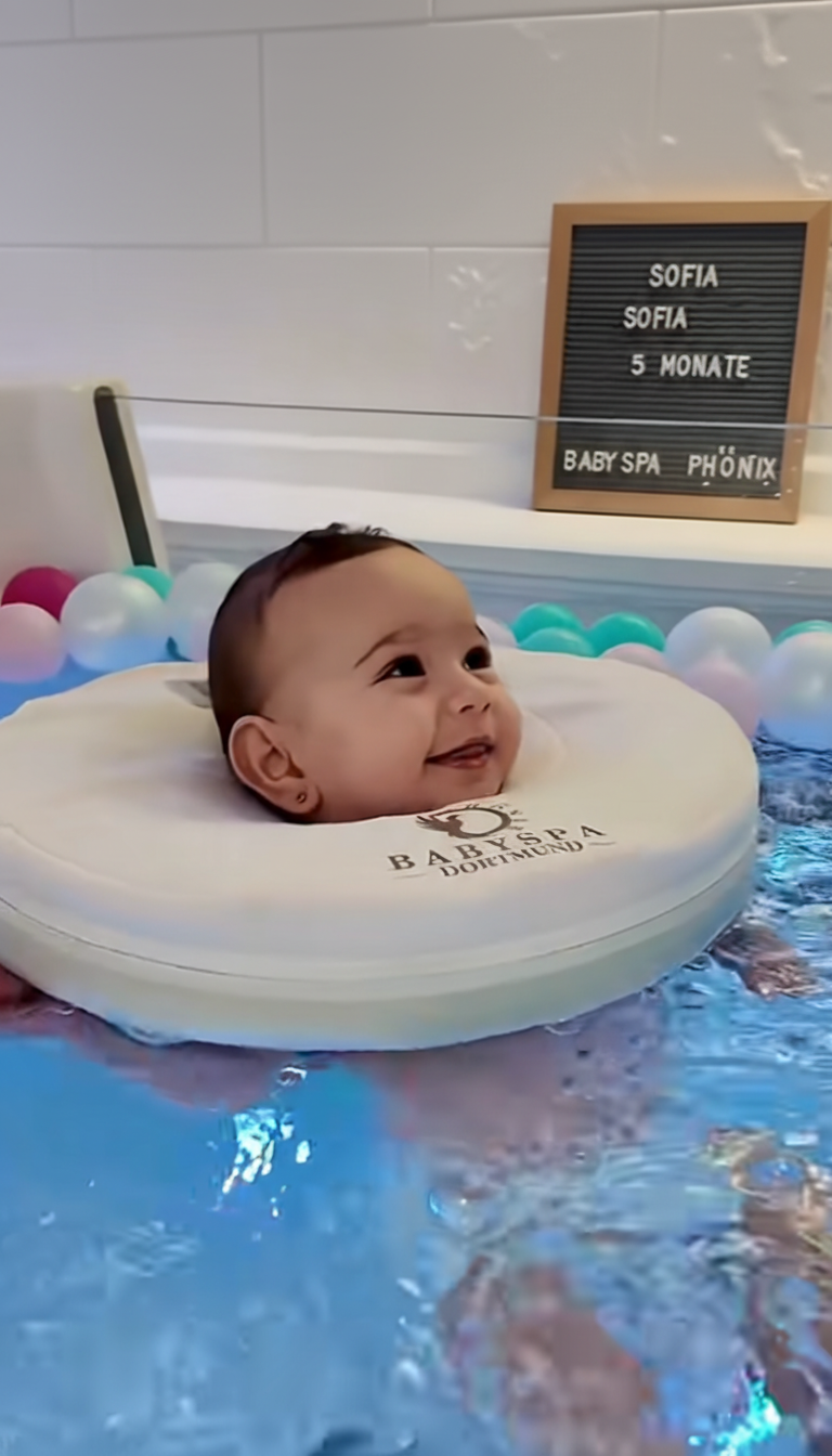 Baby Spa Floating mit Massage