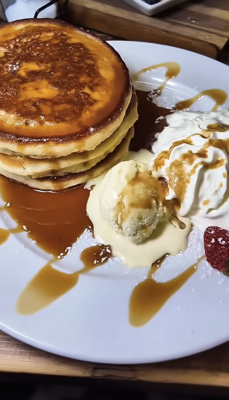 American Pancakes &amp; Getränk für 2 Personen