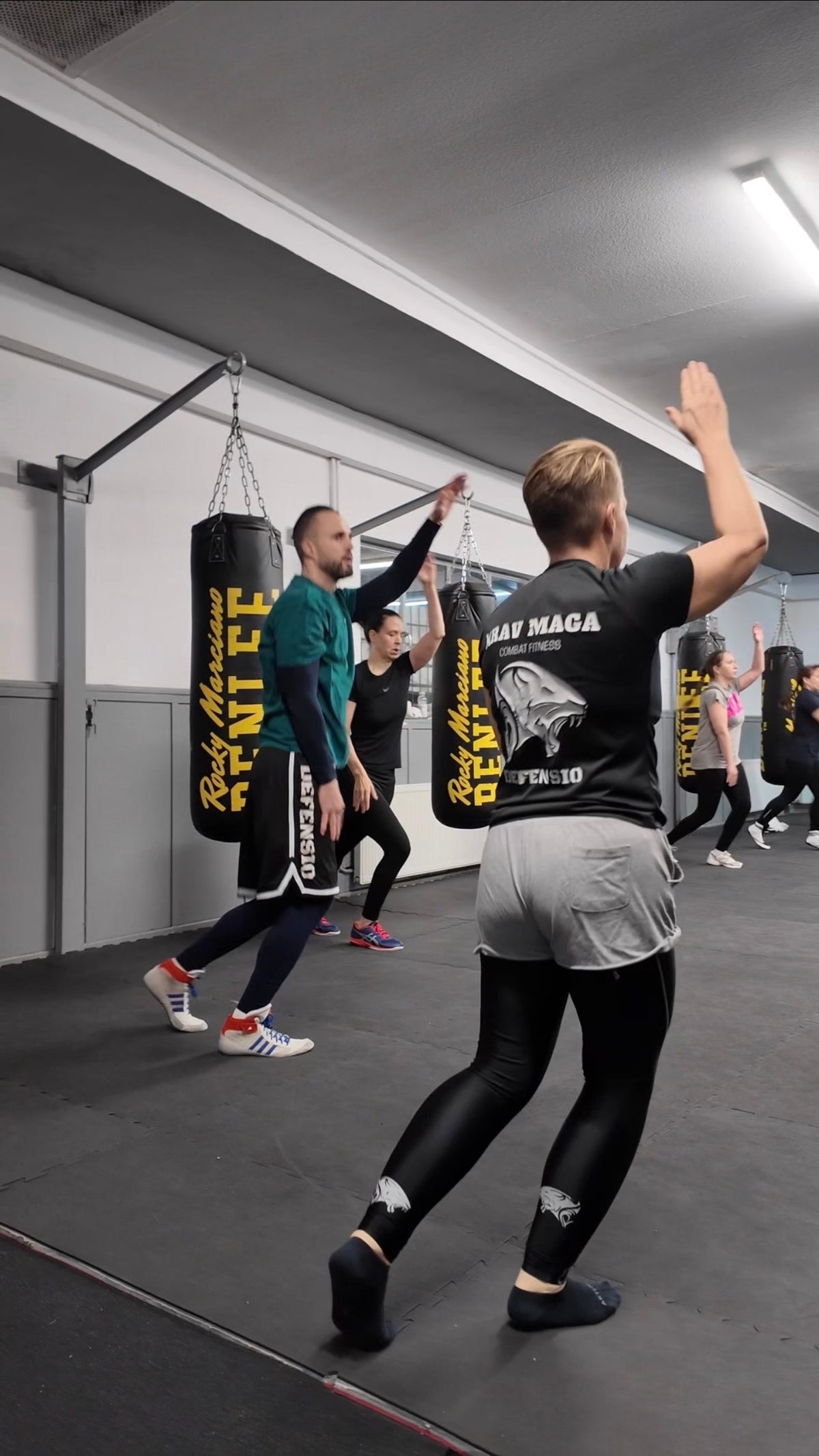 1 Monat  Selbstverteidigungs- & Fitnesskurse