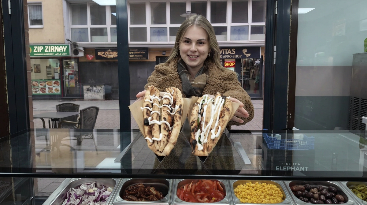 2x Pizza deiner Wahl und 2 Softgetränke