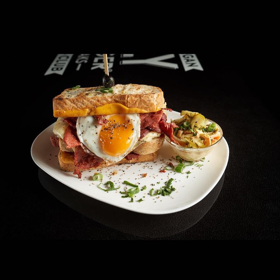 Philly Cheesesteak Sandwich &amp; Beilagen für 2 Personen