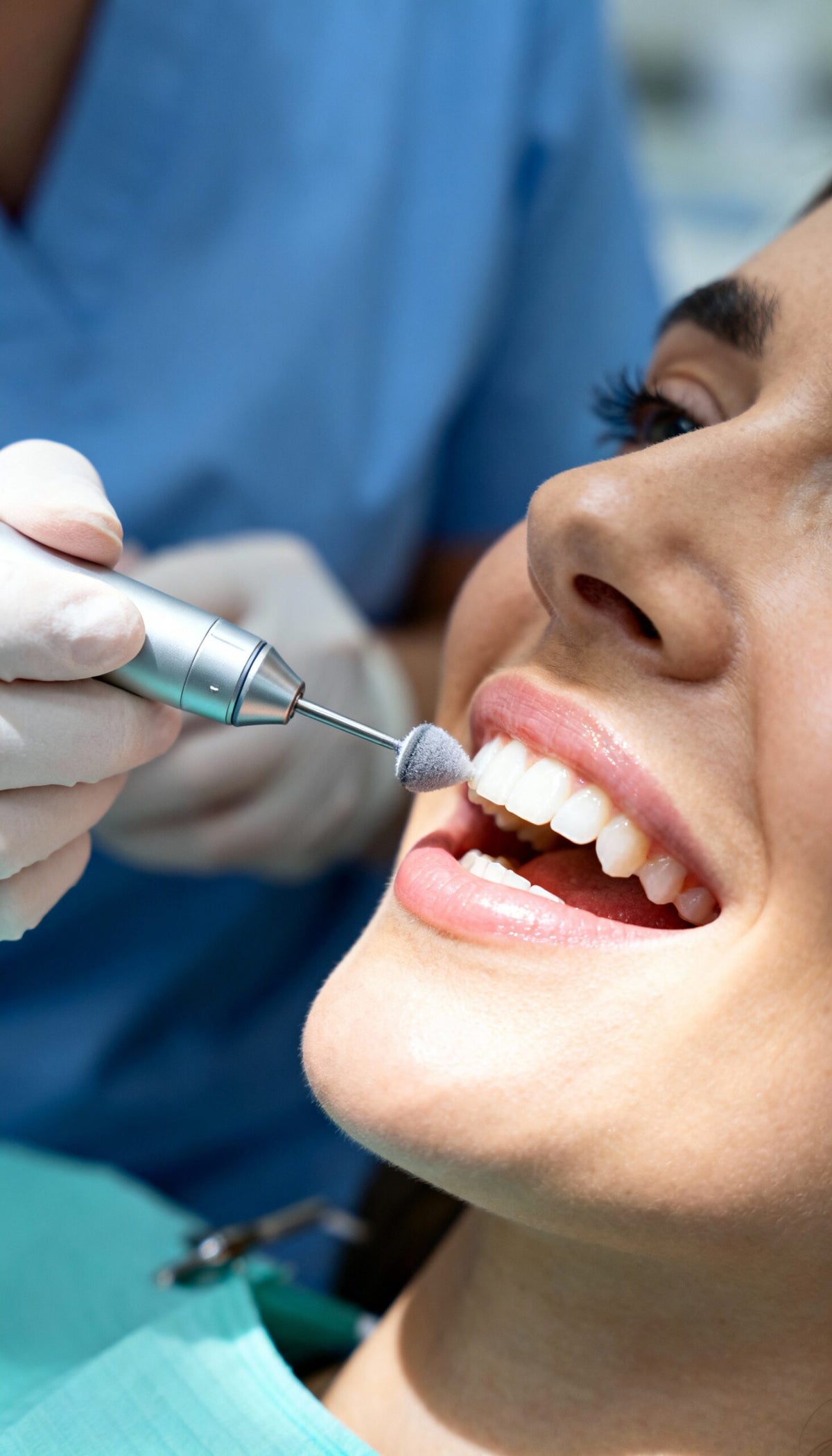Wertgutschein für eine Zahnreinigung oder Zahn‑Bleaching
