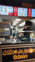 Crispy Baguette oder Chicken Burger Menü für 2 Personen