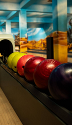 Bowling mit Cocktails &amp; Snackteller für 4 Personen