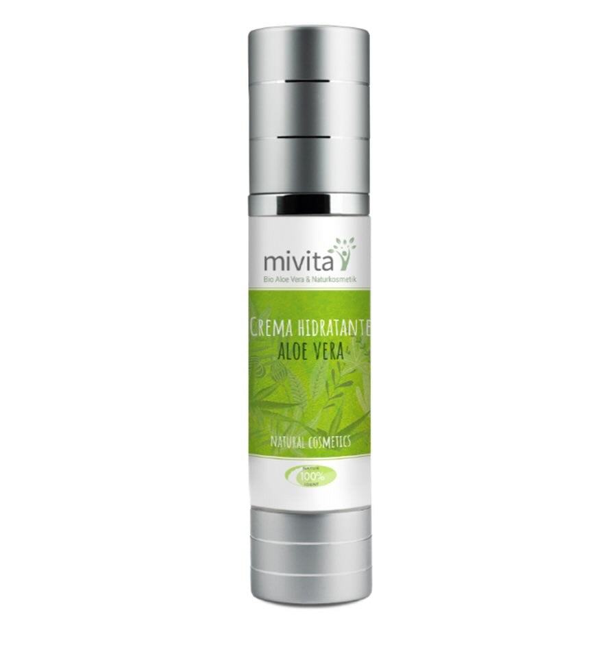 Pflegeprodukt aus dem Hair and Beauty NaVa Frankfurt: Aloe Vera Gel Plus in einem silber-grünen Pumpspender mit klarer Produktbeschriftung