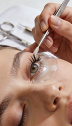 Wimpernlifting mit Färben