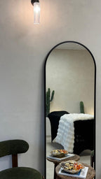 Wimpern- und Augenbrauenlifting