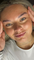 Wimpern- und Augenbrauenlifting