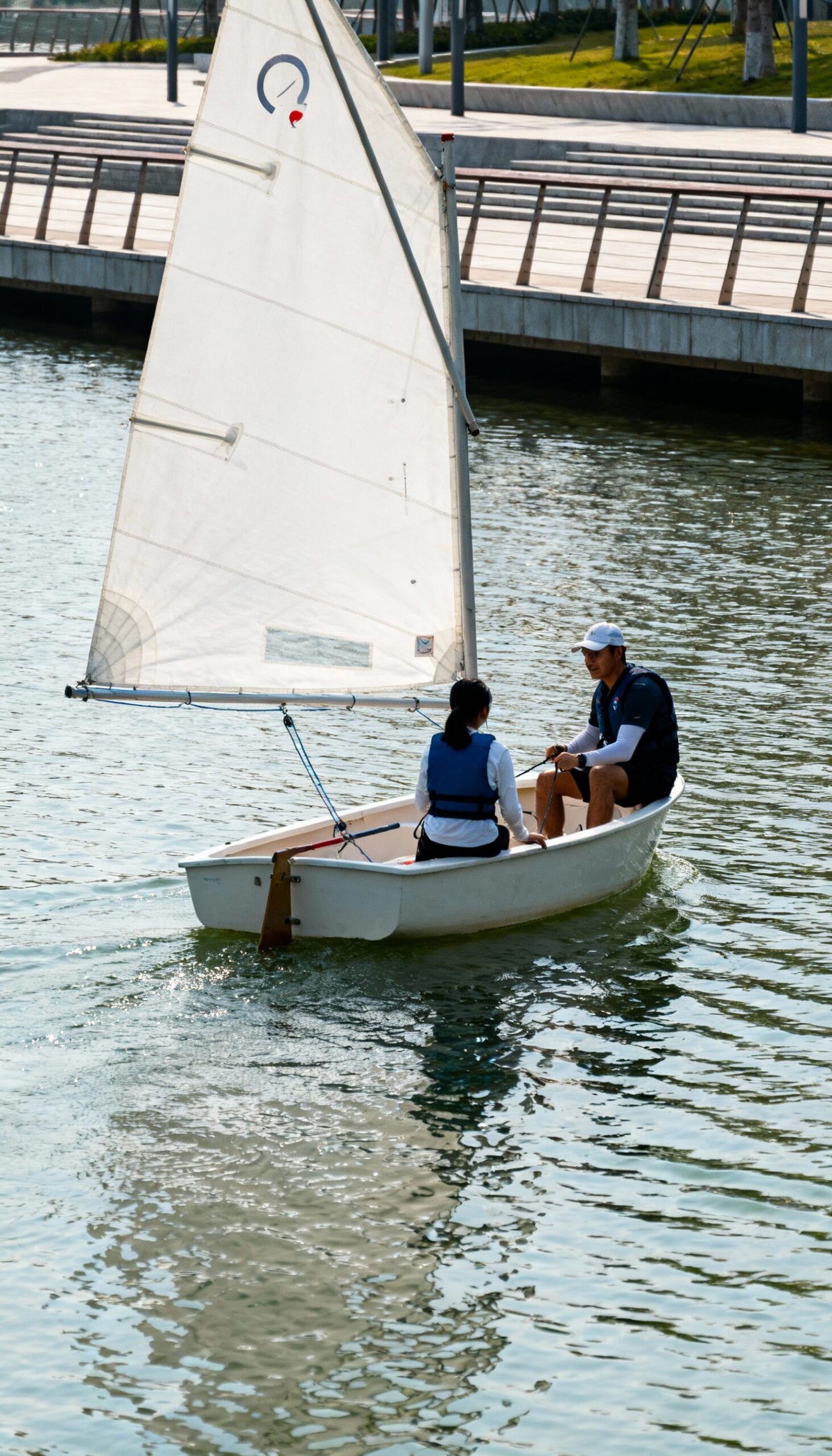 All-In-Kurs für den Sportbootführerschein Binnen Motor/Segel