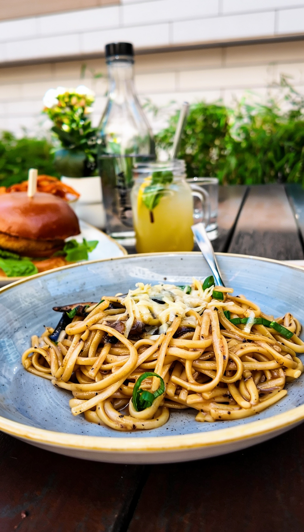 Trüffelpasta beim Drei Gänge Menü im The ASH Essen – cremige Pasta mit Trüffel, Parmesan und frischen Kräutern als aromatisches Hauptgericht