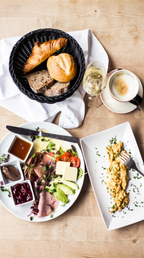 Genießer-Frühstück mit Sekt & O-Saft für 2 Personen