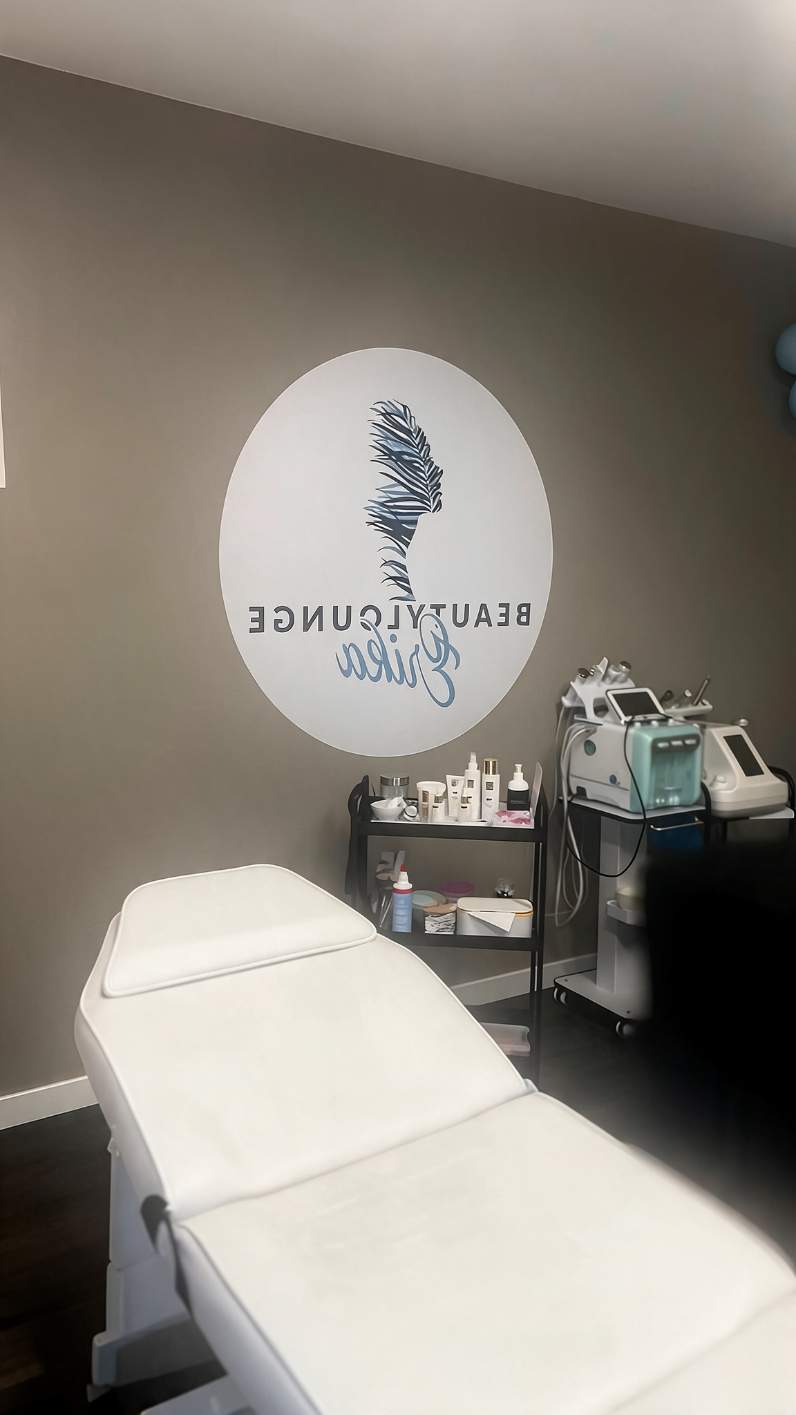 Aquafacial & Microneedling
