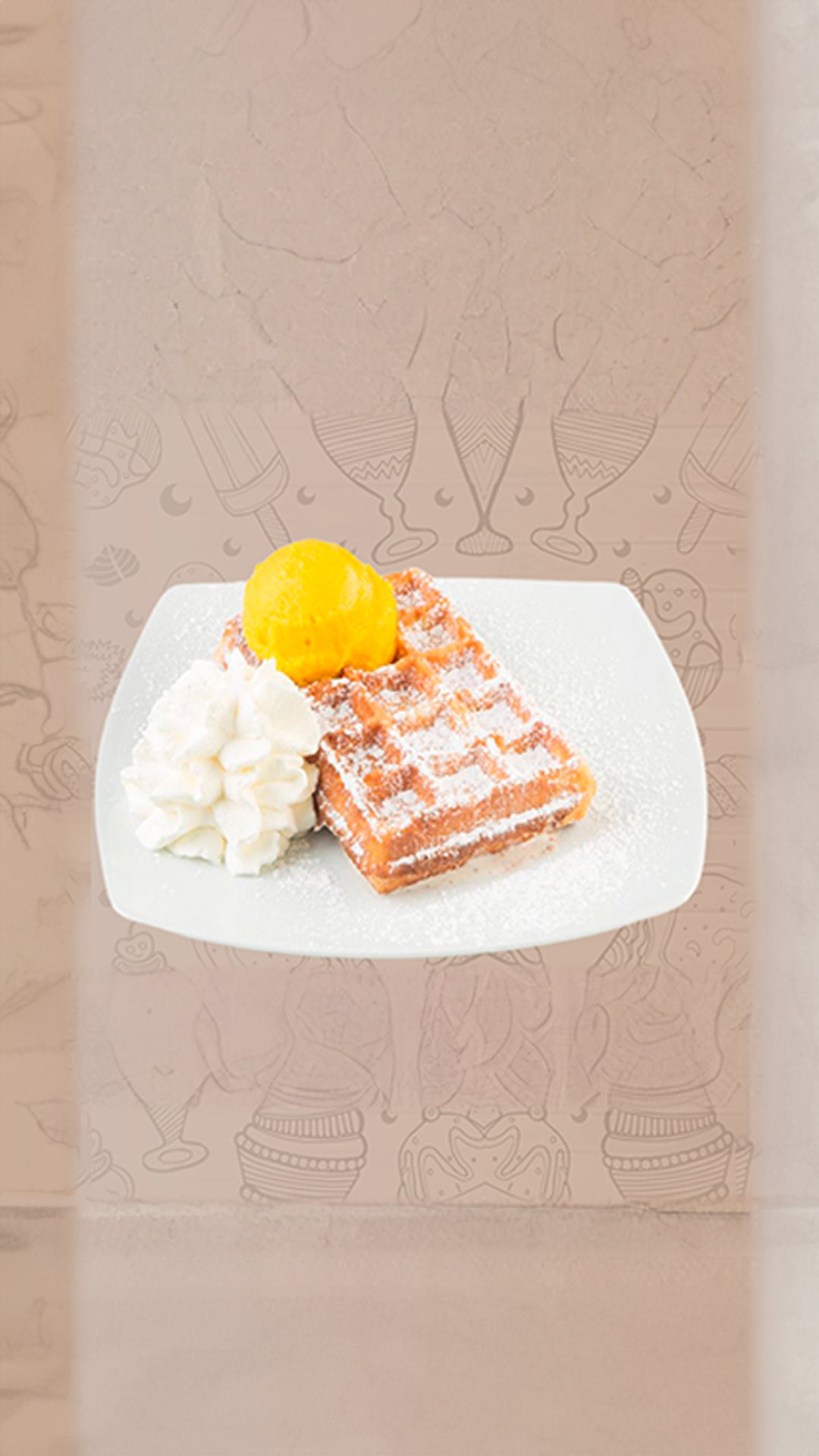 Frische Waffel mit Sahne und Fruchteis als Dessert bei Dulce Chocolate & Ice Cream in Frankfurt