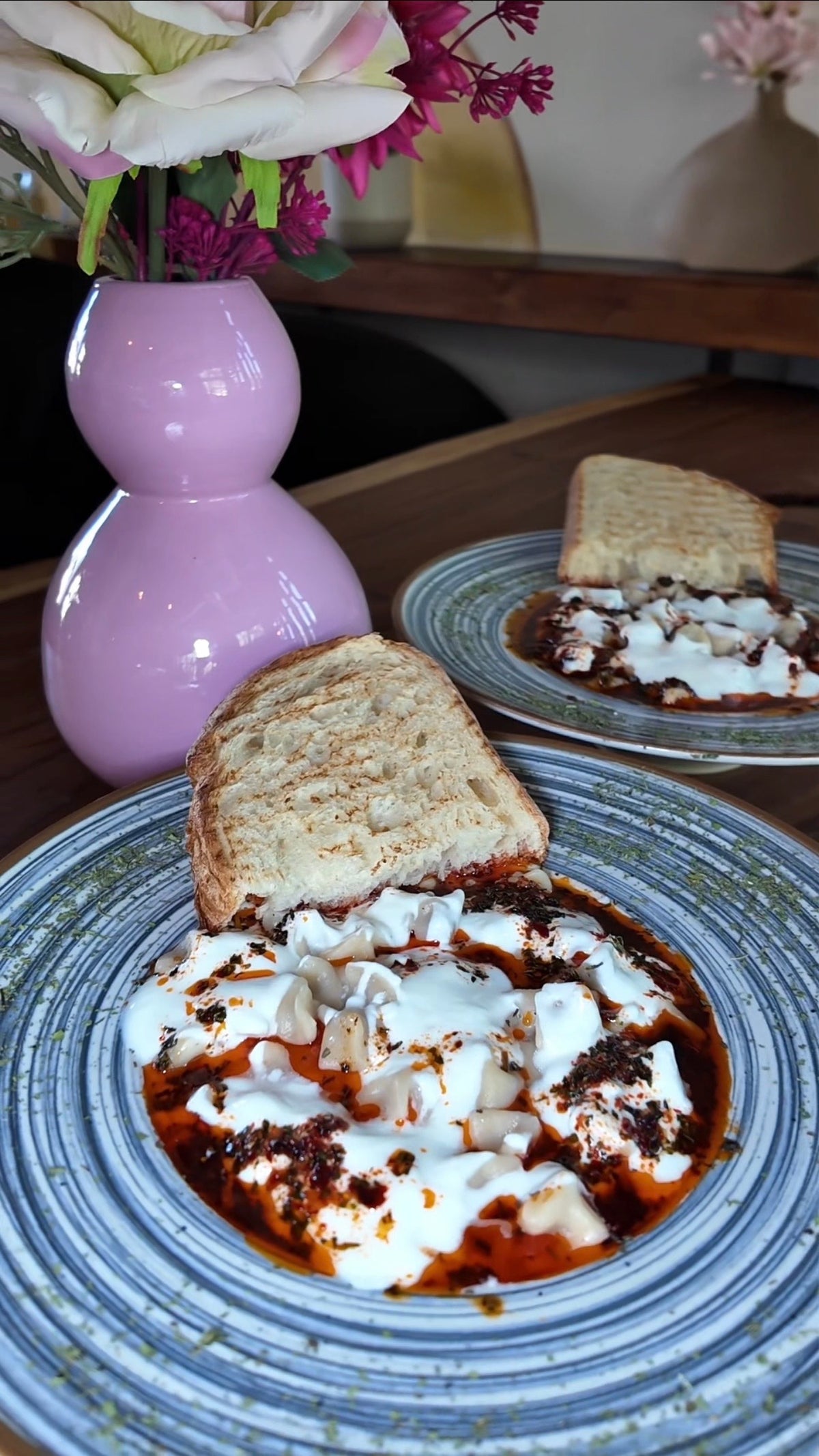 Manti oder Wraps und Dessert für 2 Personen