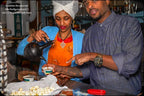 Traditionelle äthiopische Kaffeezeremonie mit Teekanne, Popcorn  im Adabina Restaurant Frankfurt