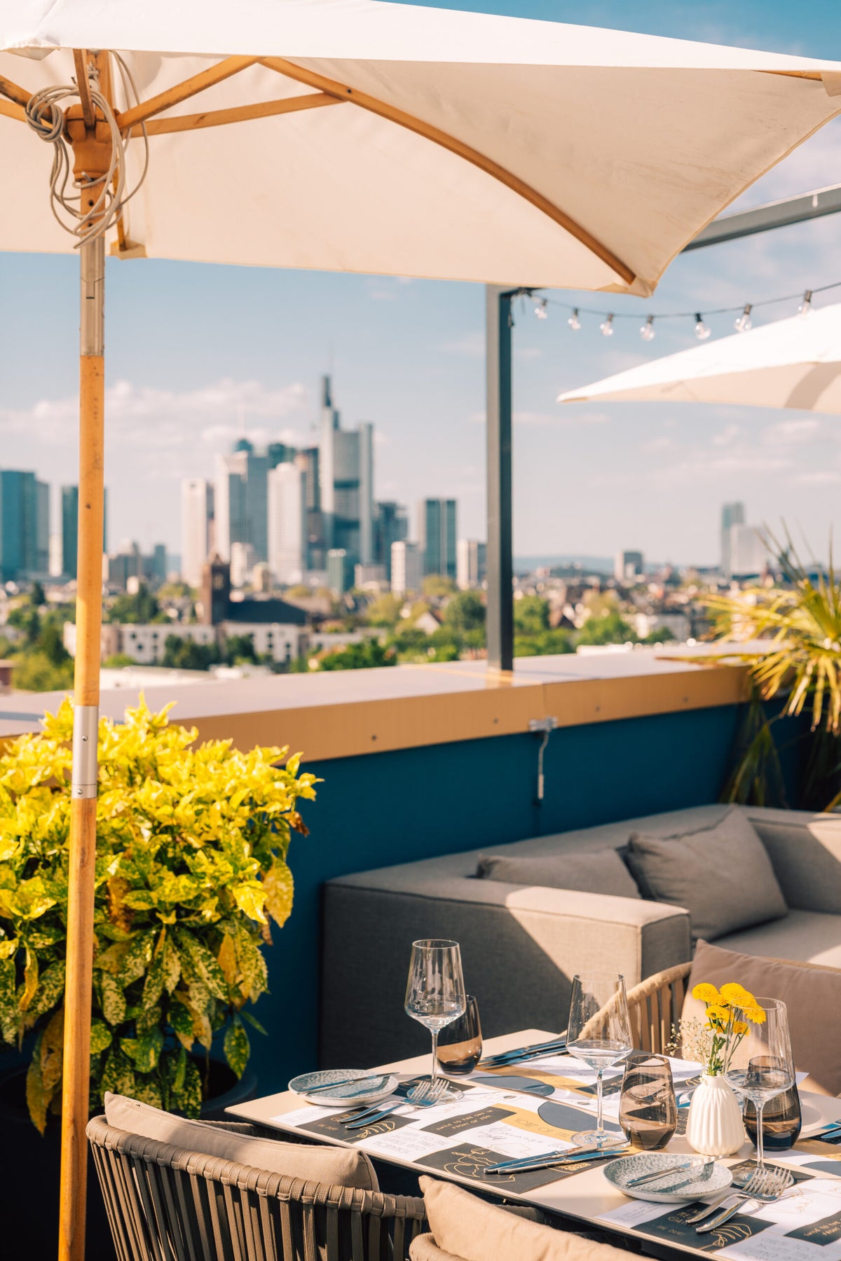 Rooftop Brunch All you can eat and drink