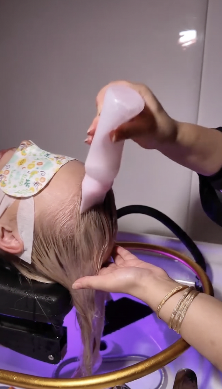 1,5 Stunden HeadSpa &amp; Haarstyling