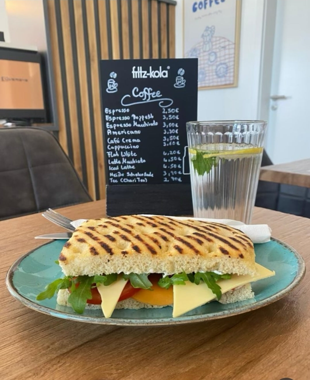 Bowl oder Focaccia &amp; Getränk für 2 Personen