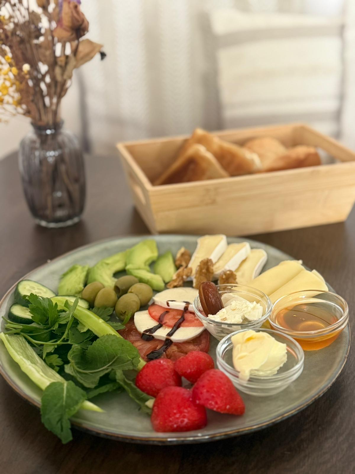 Frühstück mit Heißgetränk oder Matcha für 2 Personen