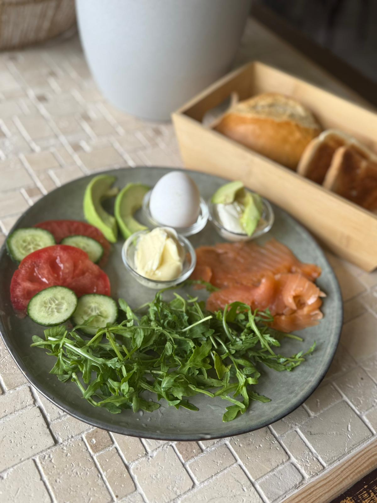 Frühstück mit Heißgetränk oder Matcha für 2 Personen