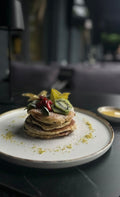 Pancakes oder French Toast &amp; Heißgetränk für 2 Personen