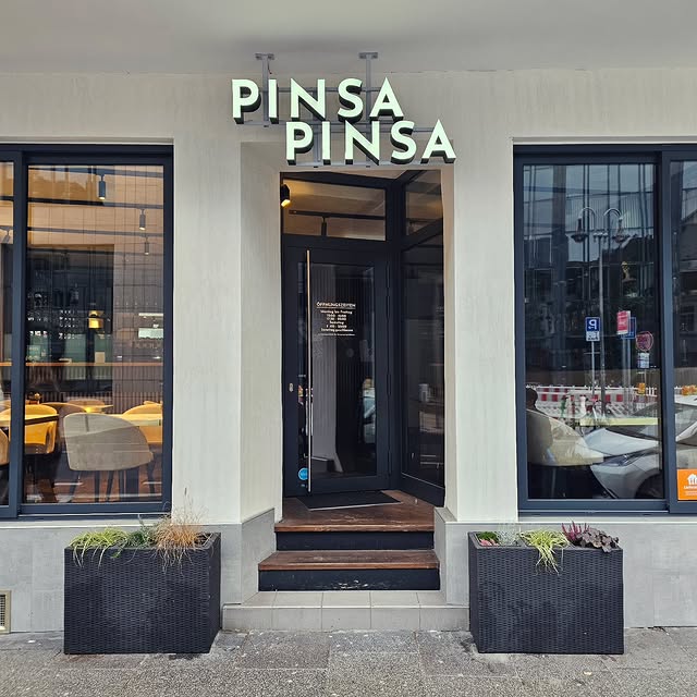 Pinsa &amp; Dessert für 2 Personen