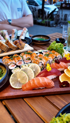Sushi Platte &amp; hausgemachte Drinks für 2 Personen
